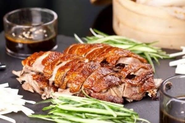 Bebek Panggang Khas Tiongkok